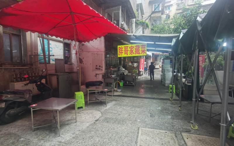 護(hù)國路153號3單元8層22號住宅轉(zhuǎn)讓（持有方：貴州省機(jī)關(guān)事務(wù)管理局國有資產(chǎn)管理服務(wù)中心）