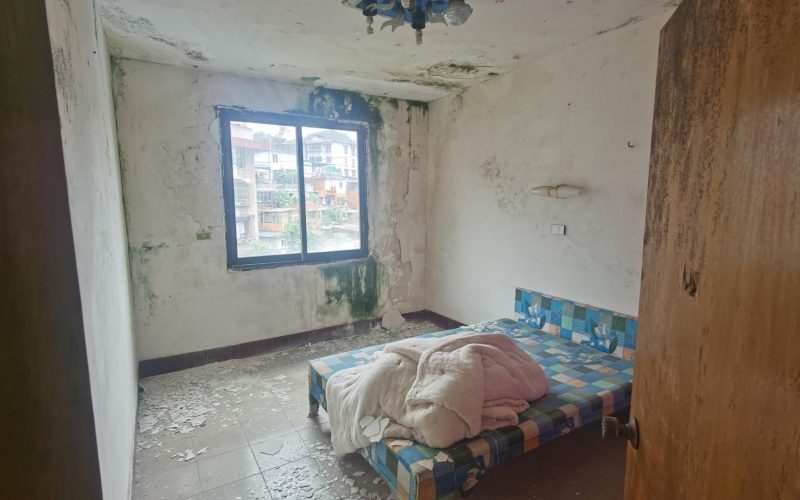 （降價）金頂山46幢1單元8層1號住宅轉(zhuǎn)讓（持有方：貴州省機關事務管理局國有資產(chǎn)管理服務中心）(二次掛牌)