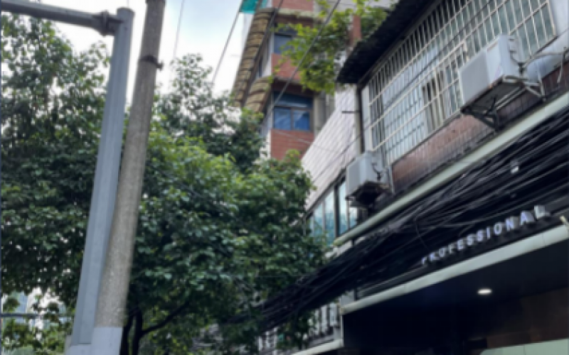 貴陽市云巖區(qū)金倉(cāng)路40號(hào)附2號(hào)門面招租（降價(jià)）